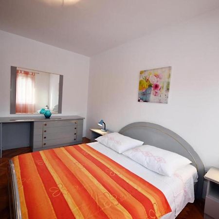 Apartments Mihovilovic - 50 M From Beach Slatine Esterno foto