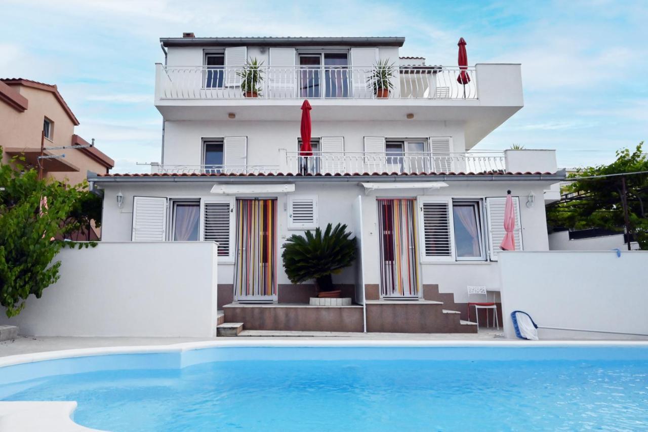 Apartments Mihovilovic - 50 M From Beach Slatine Esterno foto