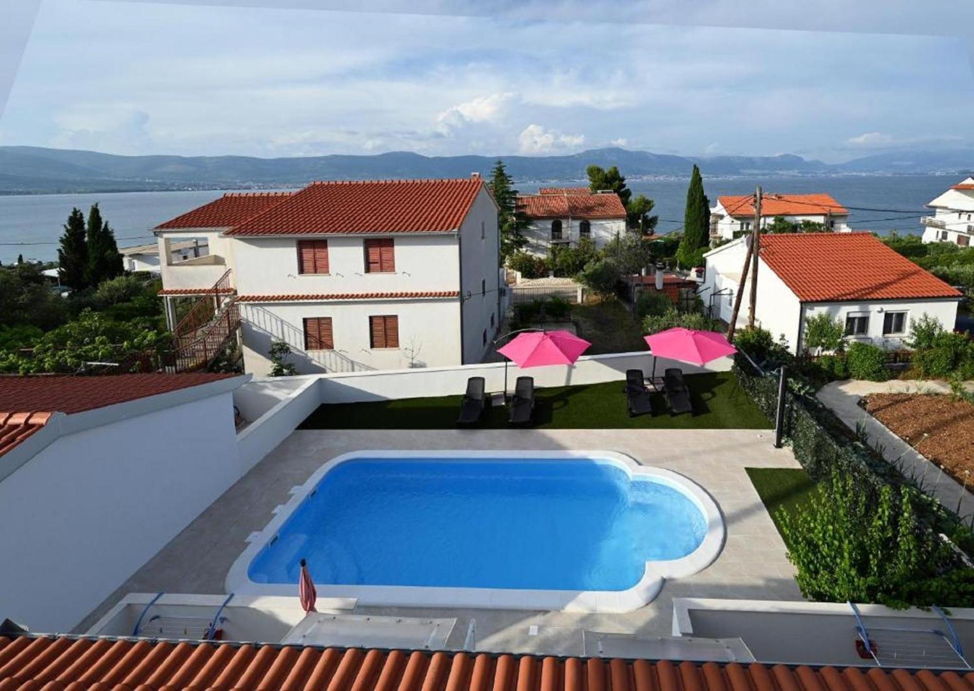 Apartments Mihovilovic - 50 M From Beach Slatine Esterno foto