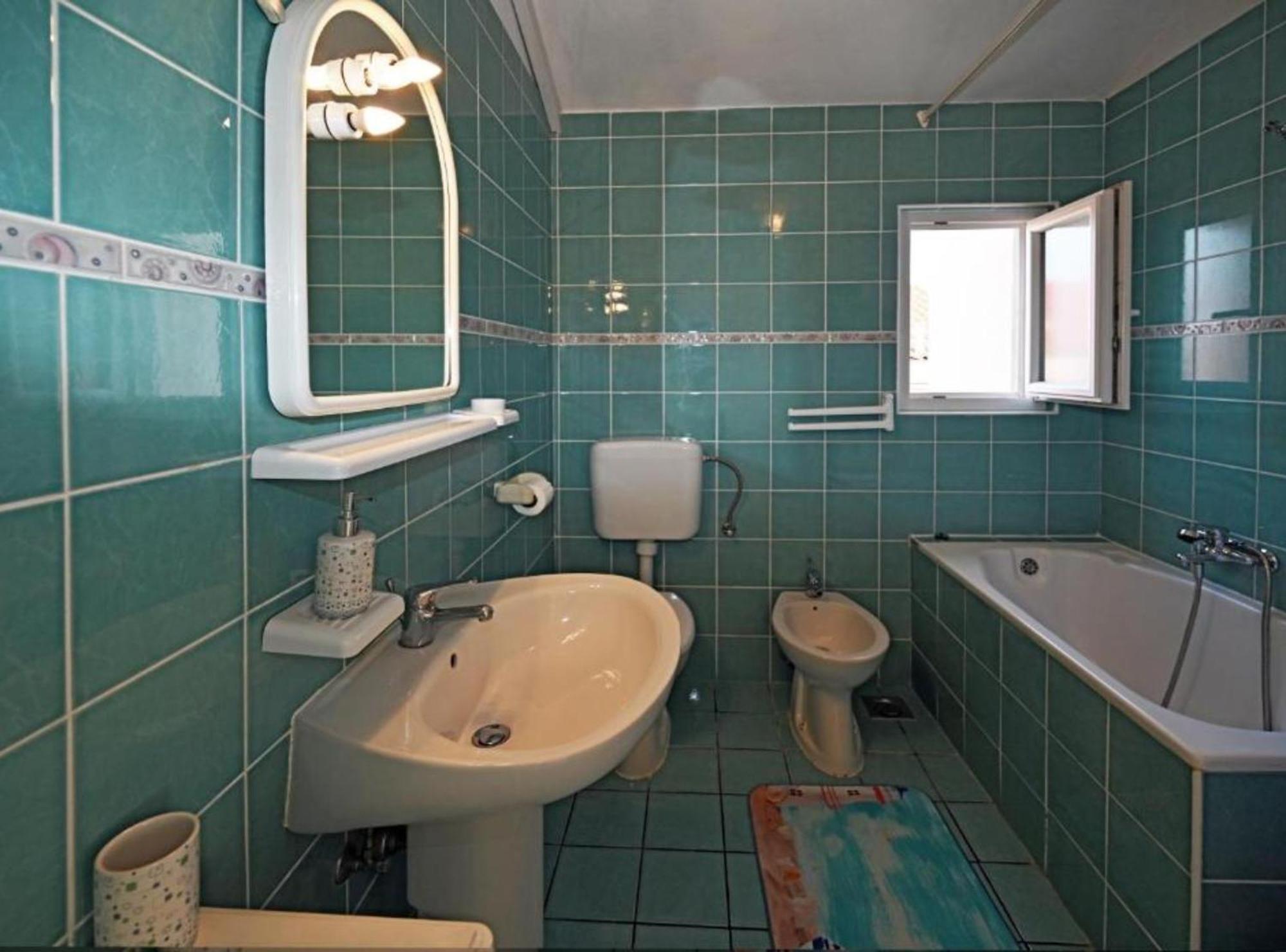 Apartments Mihovilovic - 50 M From Beach Slatine Esterno foto